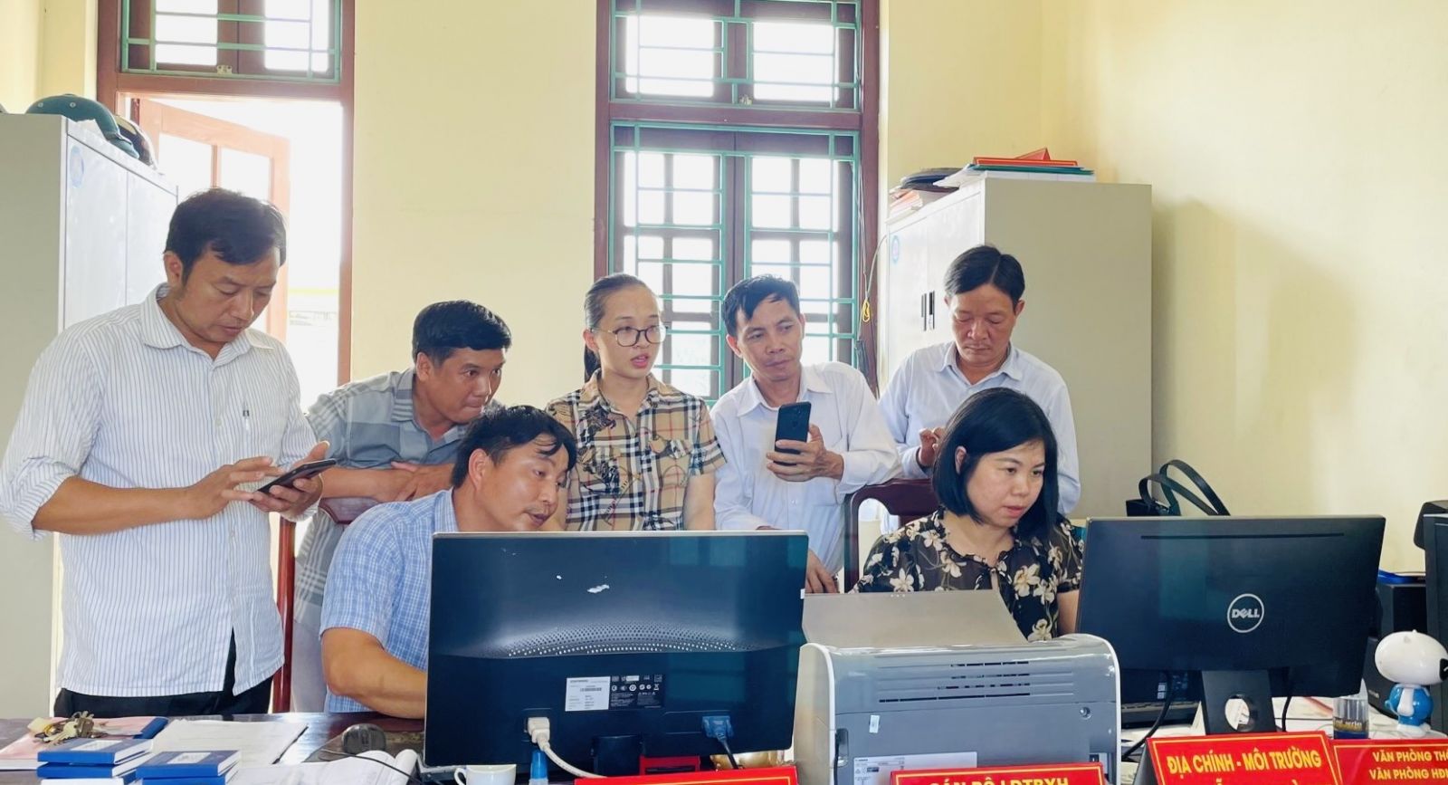 Cán bộ địa phương ở Nam Định tiếp cận kỹ năng số 