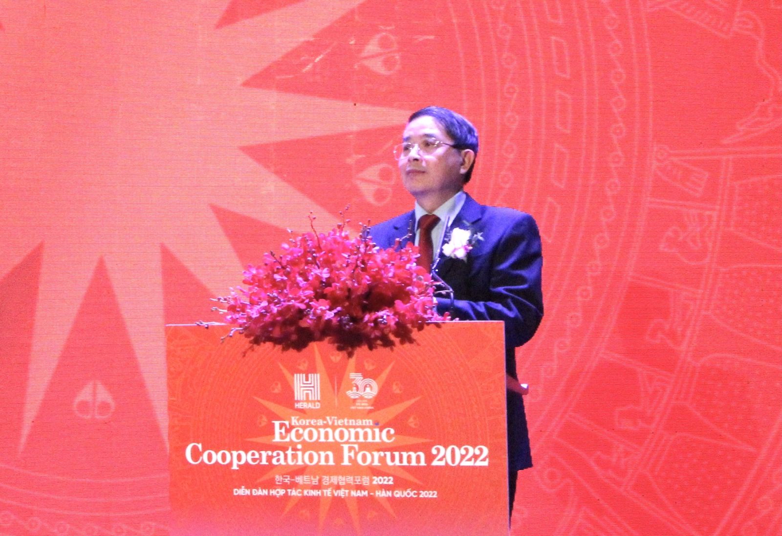 Phó Chủ tịch Quốc hội Nguyễn Đức Hải phát biểu tại diễn đàn
