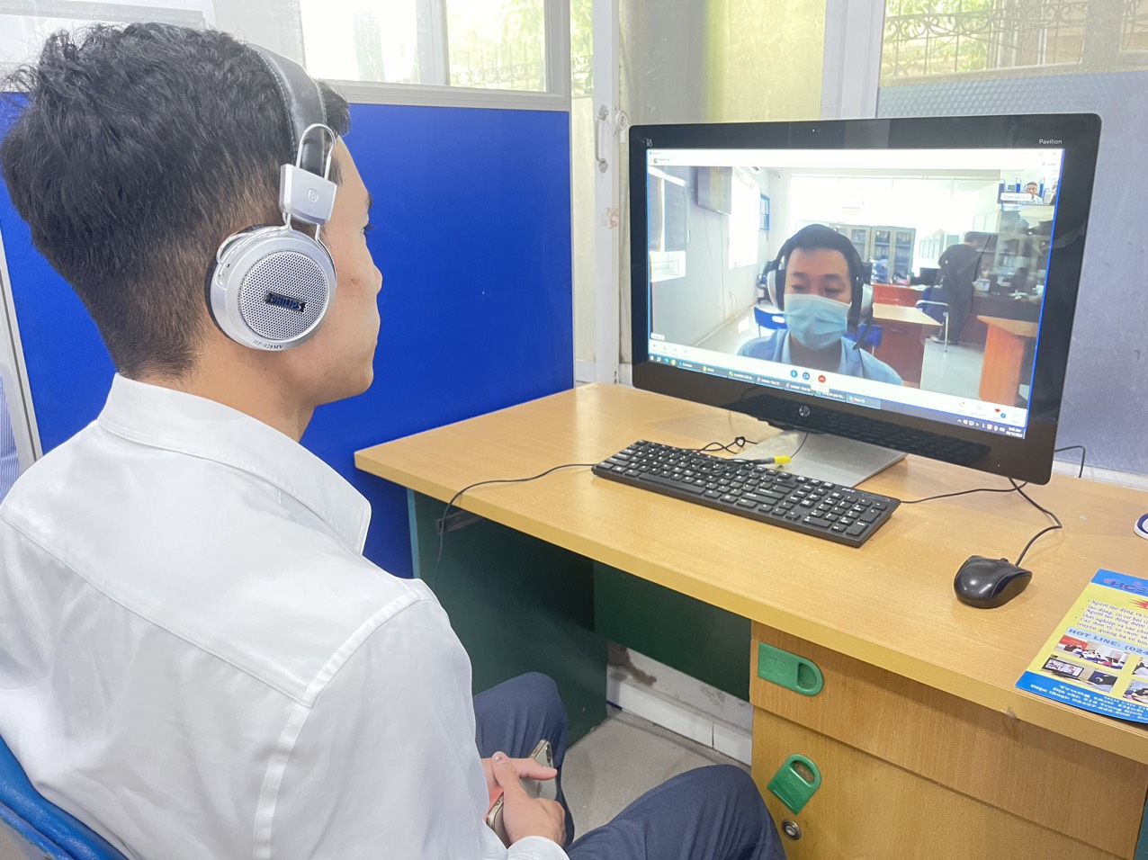 Phiên giao dịch việc làm trực tuyến kết nối lao động 8 tỉnh phía Bắc vừa được Trung tâm dịch vụ việc làm Hà Nội tổ chức 