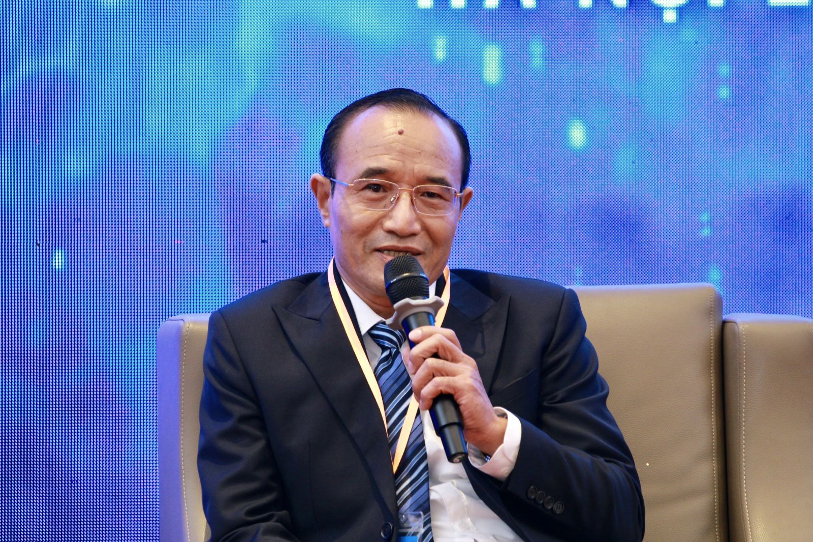 Chủ tịch Hiệp hội doanh nghiệp Dược Việt Nam Trịnh Văn Lẩu