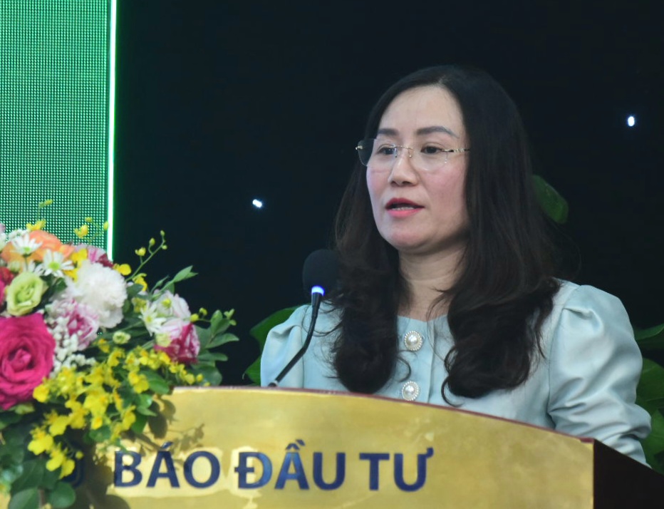 Bà Phạm Thị Thanh Tùng - 