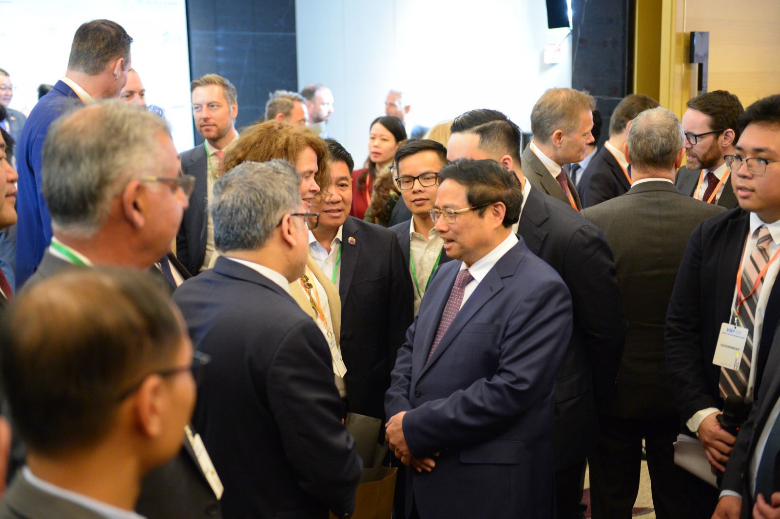 Thủ tướng Chính phủ trao đổi cùng đại diện các doanh nghiệp FDI 