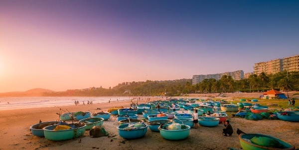 Thiên nhiên đặc sắc hòa với nét đẹp văn hóa truyền thống của Bình Thuận hứa hẹn là điểm đến du lịch xanh