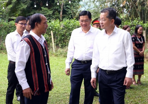 Ông Nguyễn Văn Quảng, Bí thư thành ủy Đà Nẵng thăm điểm du lịch cộng đồng tại xã Hòa Bắc, huyện Hòa Vang