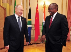 "Ngoại giao ngũ cốc" - quân bài mới của Nga tại châu Phi