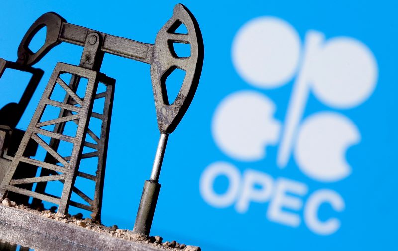 OPEC sẽ hành động gì để cứu vãn sự sụt giảm của giá dầu?