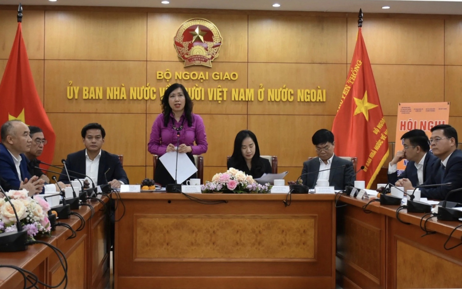hội nghị tuyên truyền, phổ biến nội dung liên quan đến người Việt Nam ở nước ngoài trong Luật Đất đai, Luật Nhà ở và Luật Kinh doanh bất động sản.
